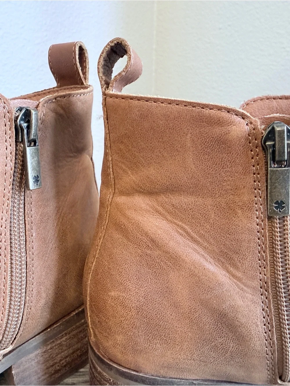 Women’s Lucky Brand Tan Leather Ankle Boots - Classic Chelsea Style